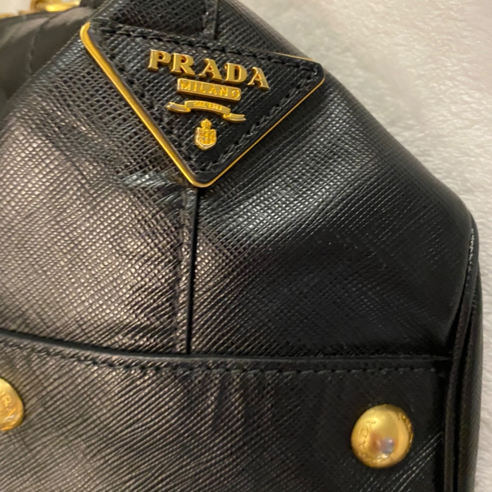 Prada Shoulder Bag PRICE DROP! - Picture 9 of 16